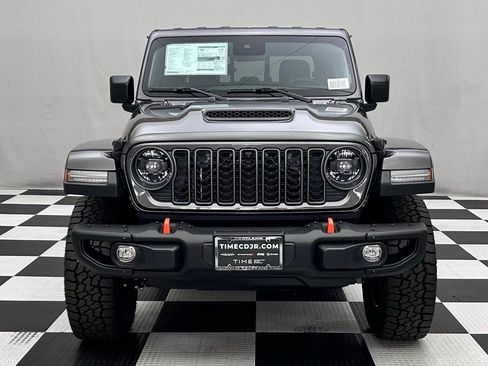 New 2025 Jeep Gladiator Mojave image 3