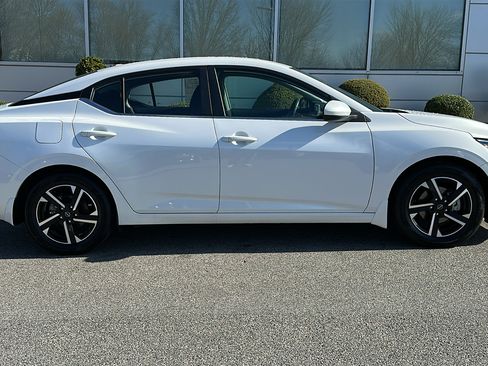 Certified 2024 Nissan Sentra SV w/ All-Weather Package FWD image 27