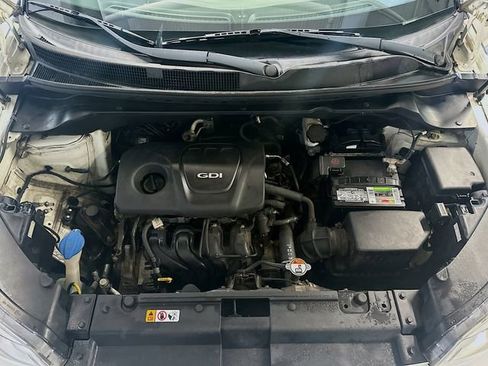 Used 2018 Kia Soul FWD image 28