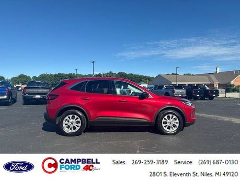 Certified 2023 Ford Escape Active w/ Tech Pack #1 AWD/4WD image 2