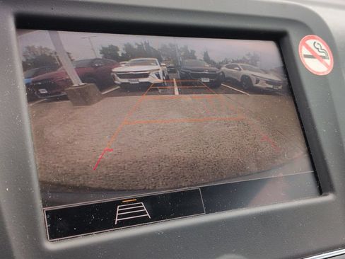 Used 2024 Chevrolet Equinox LT AWD/4WD image 17