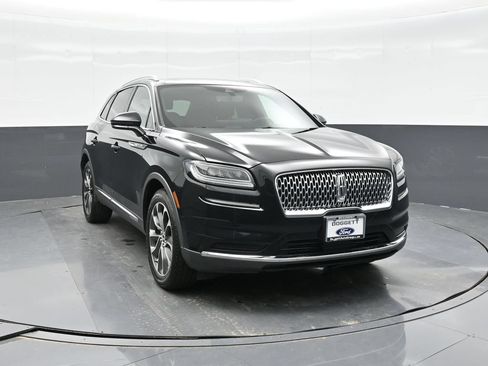 Used 2023 Lincoln Nautilus Reserve w/ Luxury Package FWD image 15