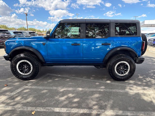 Used 2024 Ford Bronco Badlands AWD/4WD image 3