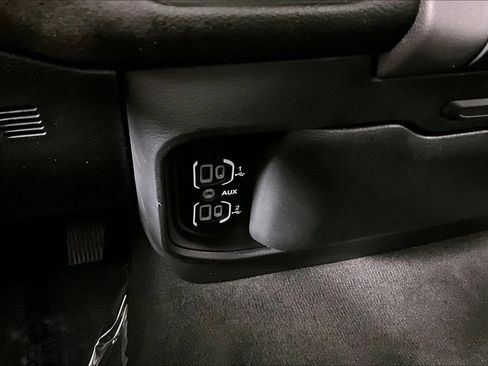 Used 2022 RAM 1500 Big Horn image 34