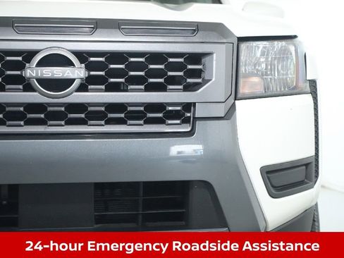 Certified 2025 Nissan Frontier SV RWD image 10