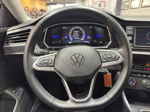 Used 2024 Volkswagen Jetta S image 18