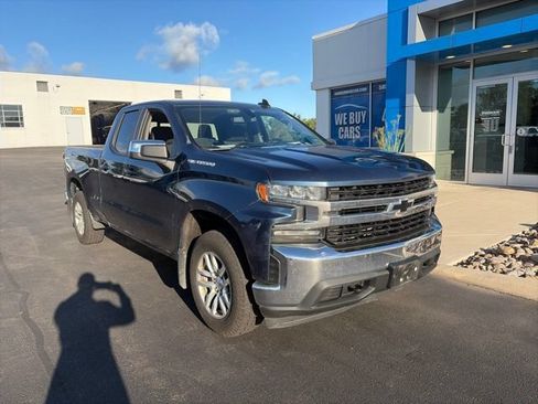 Used 2019 Chevrolet Silverado 1500 LT w/ All-Star Edition AWD/4WD image 3
