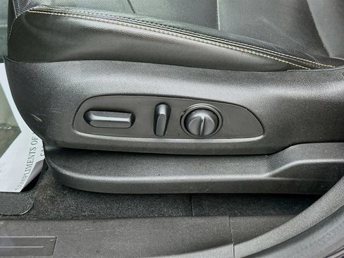 Used 2020 GMC Terrain SLT w/ Preferred Package FWD image 18