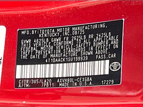 Used 2025 Toyota Camry XLE FWD image 31