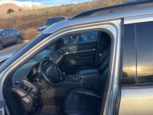 Used 2017 Ford Explorer Sport w/ Equipment Group 401A image 10