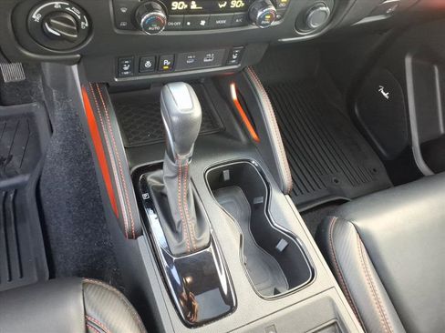 Used 2023 Nissan Frontier PRO-4X w/ Pro-4X Premium Package image 34