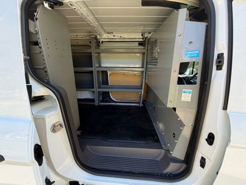 Used 2022 Ford Transit Connect XL image 16