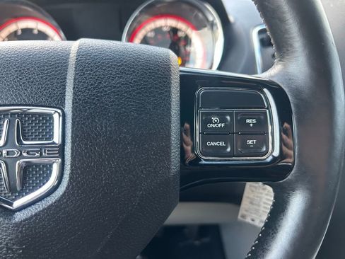 Used 2017 Dodge Grand Caravan SXT w/ Driver Convenience Group image 16