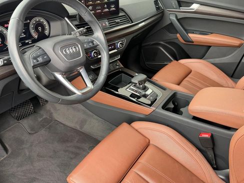 Used 2023 Audi Q5 2.0T Premium Plus w/ Premium Plus Package image 4