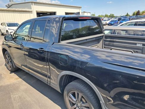 Used 2017 Honda Ridgeline Sport image 8