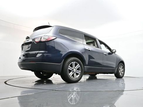 Used 2016 Chevrolet Traverse LT image 35