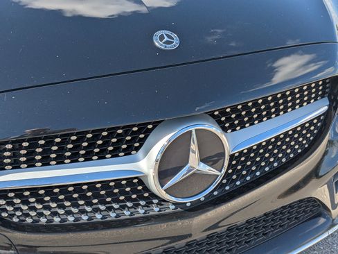 Used 2020 Mercedes-Benz C 300 4MATIC Sedan image 11