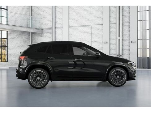New 2026 Mercedes-Benz GLA 250 4MATIC image 17