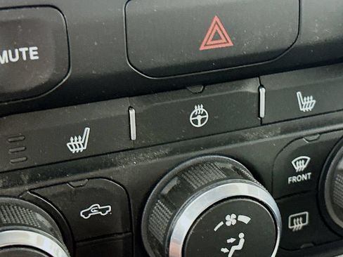 Used 2022 RAM 1500 Big Horn AWD/4WD image 31