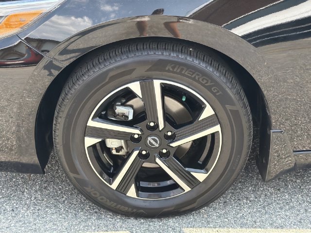 Used 2025 Nissan Sentra SV w/ Trunk Package FWD image 37