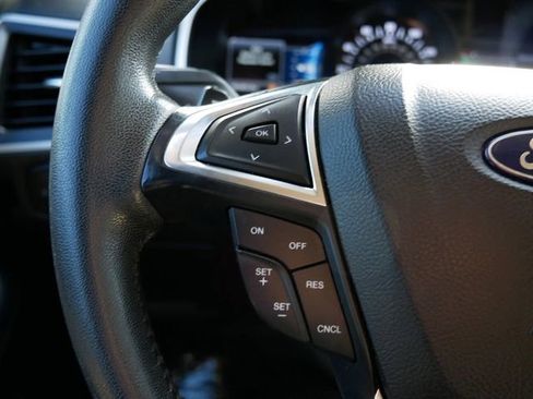 Used 2018 Ford Edge SEL w/ Equipment Group 201A FWD image 18