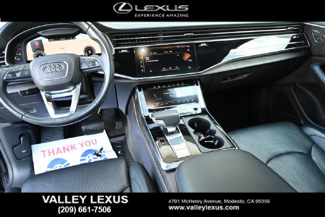 Used 2019 Audi Q8 Prestige w/ Luxury Package AWD/4WD image 15