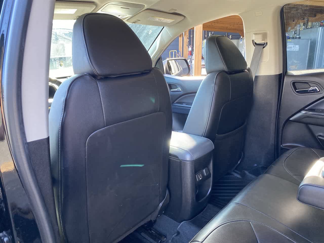 Used 2019 Chevrolet Colorado Z71 w/ Z71 Midnight Edition AWD/4WD image 15