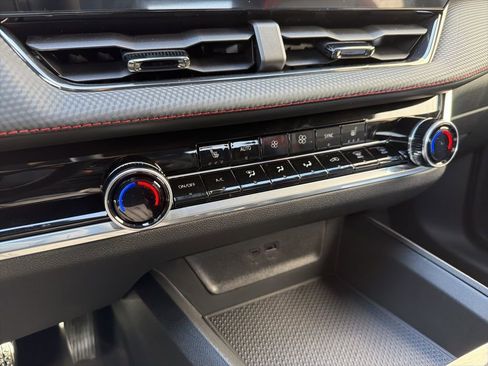 New 2026 Chevrolet Equinox RS image 16