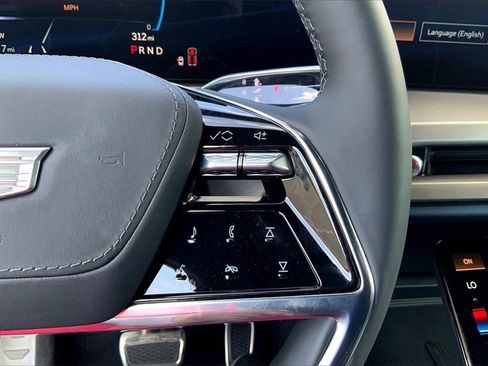 New 2026 Cadillac Vistiq Premium Luxury image 25