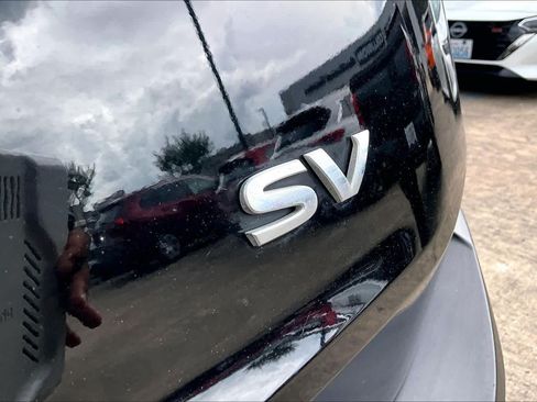 Certified 2023 Nissan Rogue SV FWD image 10