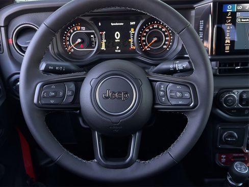 New 2025 Jeep Gladiator Rubicon image 12