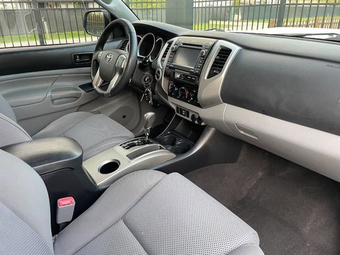 Used 2012 Toyota Tacoma 4x4 Double Cab w/ TRD Sport Pkg image 21