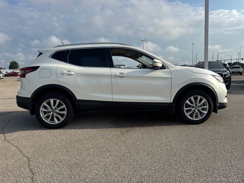 Used 2022 Nissan Rogue Sport SV FWD image 8