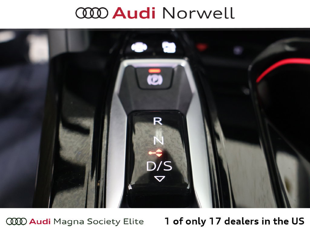 Used 2025 Audi Q5 Premium w/ Convenience Package AWD/4WD image 4