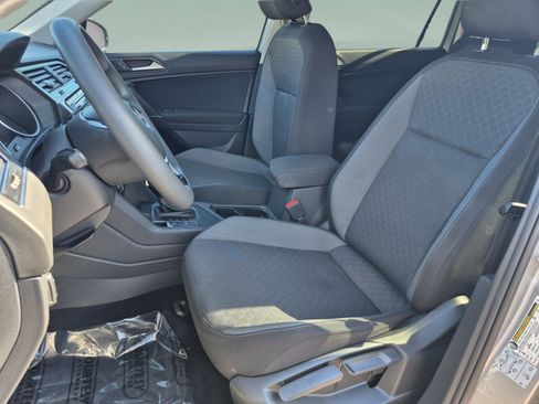 Used 2020 Volkswagen Tiguan S FWD image 19