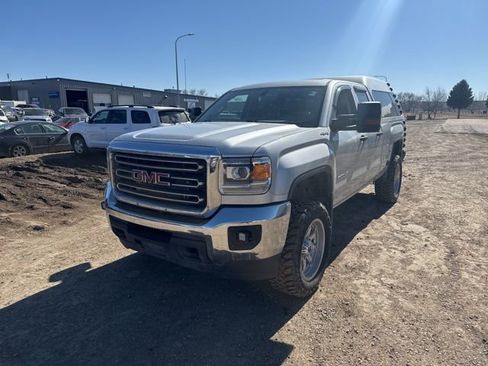 Used 2017 GMC Sierra 2500 4x4 Double Cab w/ Sierra Convenience Package image 3