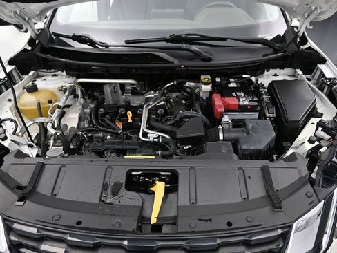 Used 2021 Nissan Rogue S image 25