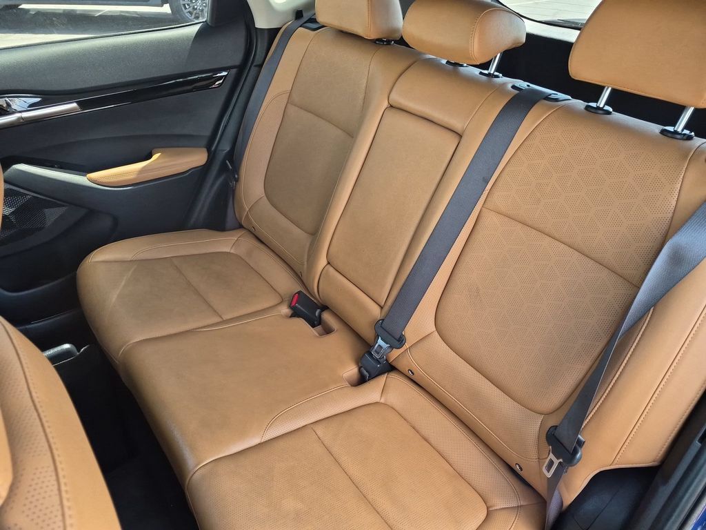 Used 2024 Kia Seltos EX FWD image 15
