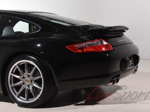 Used 2006 Porsche 911 Carrera S RWD image 15