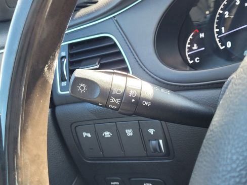 Used 2012 Hyundai Genesis 4.6 RWD image 22