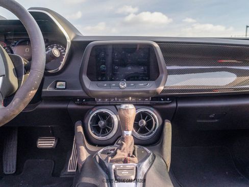 Used 2019 Chevrolet Camaro ZL1 image 44