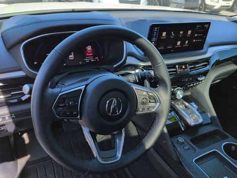 Used 2026 Acura MDX FWD w/ Technology Package image 9