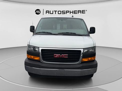 Used 2022 GMC Savana 2500 w/ Driver Convenience Package RWD image 2