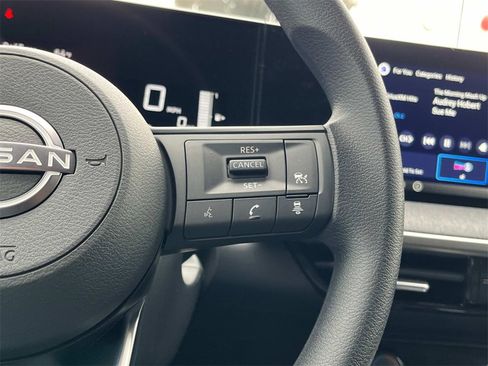 New 2026 Nissan Kicks SV image 23