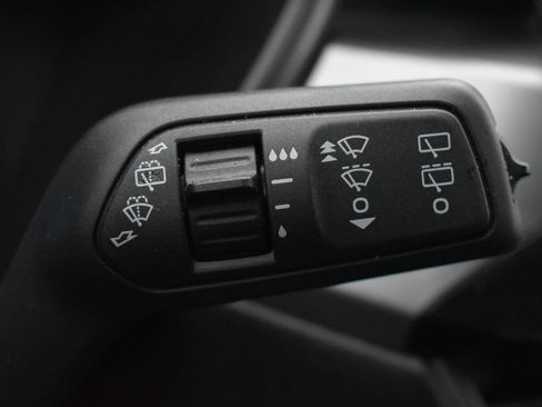 Used 2023 Ford Escape AWD image 23