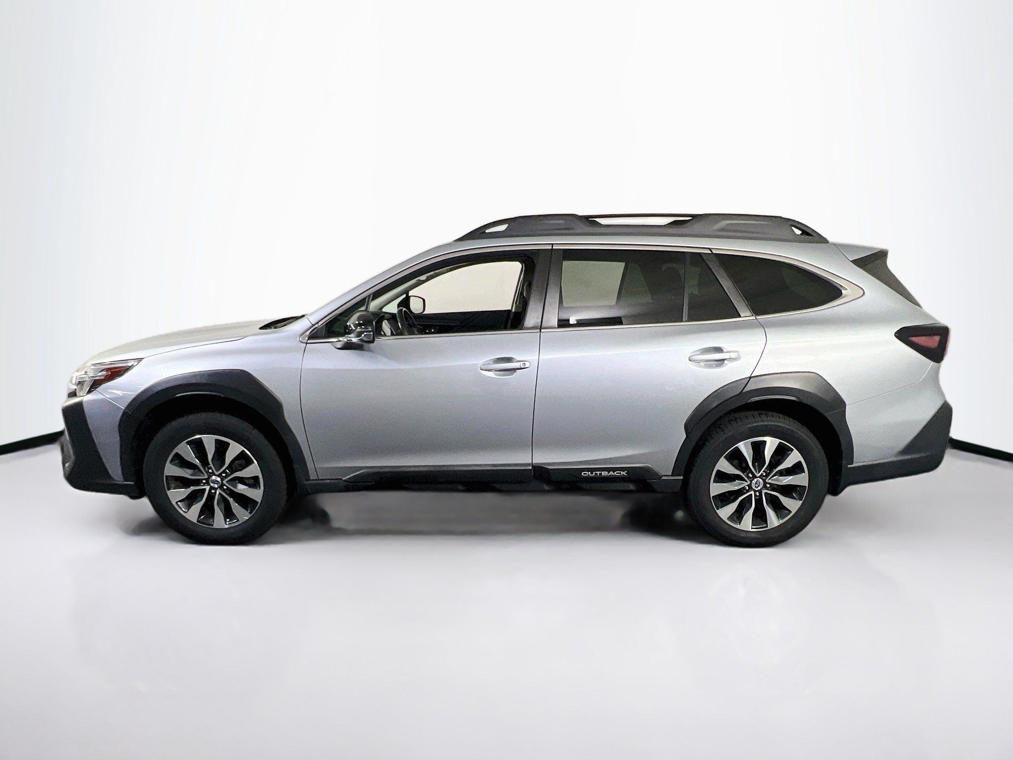 Used 2023 Subaru Outback Limited XT AWD/4WD image 8