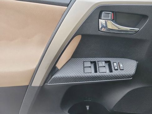 Used 2015 Toyota RAV4 XLE image 14