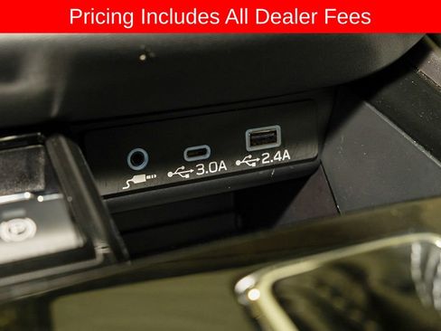 Used 2025 Subaru Outback Limited w/ Popular Package #2 AWD/4WD image 18