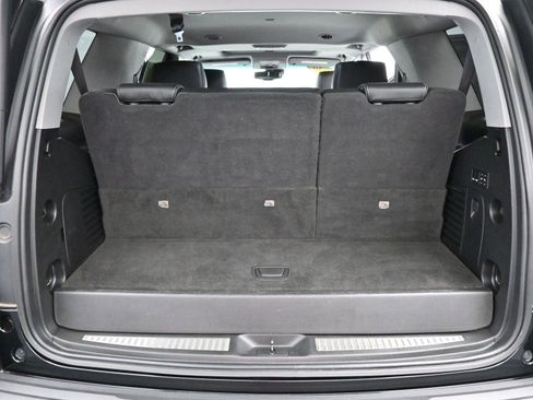 Used 2020 GMC Yukon Denali w/ Denali Premium Package image 10