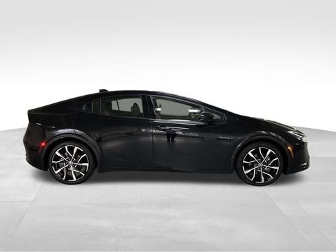 Used 2024 Toyota Prius Prime image 6